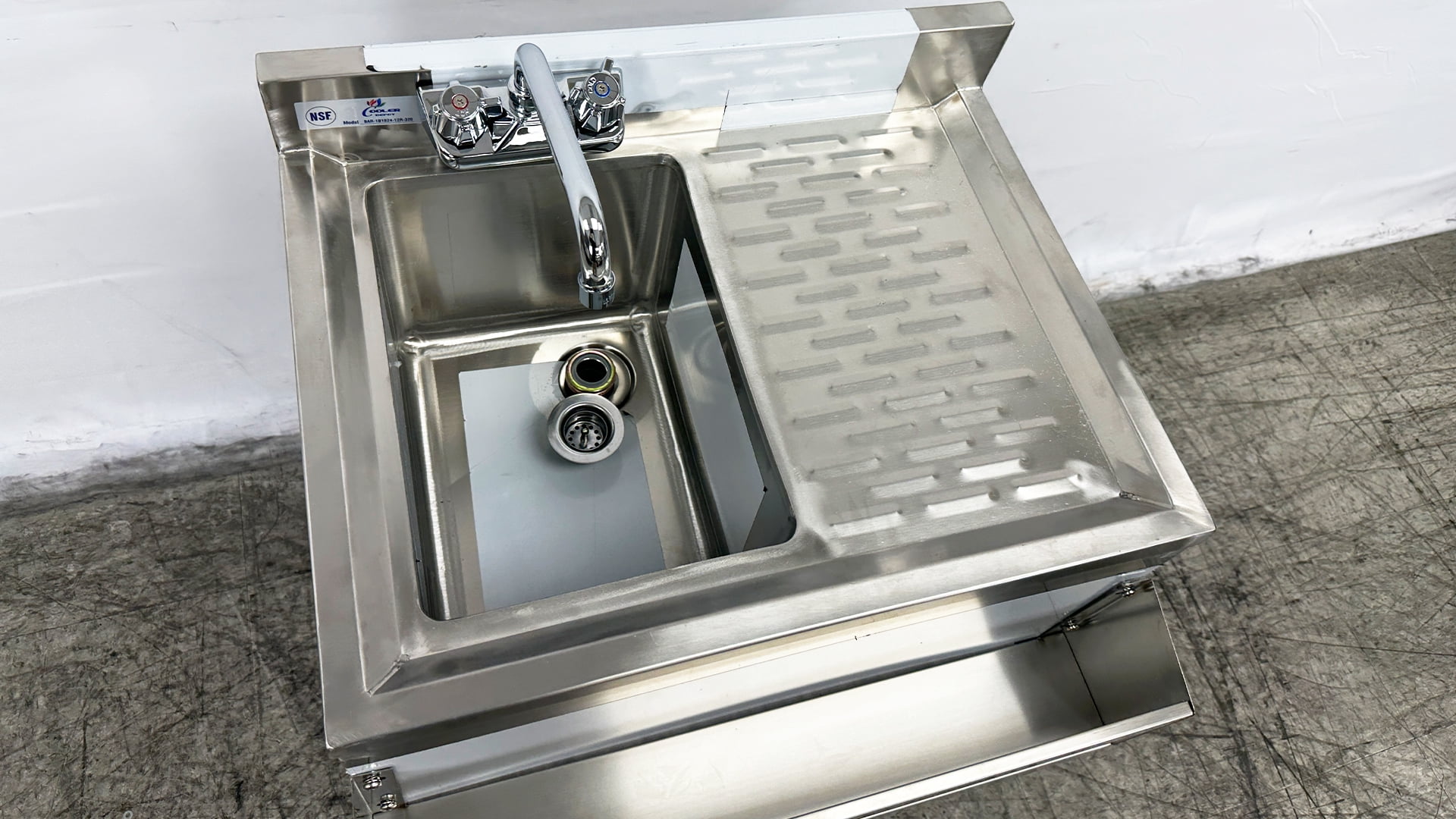 NSF Utility Sink,24''x23''x33'' Free Standing Kitchen Sink, Compartment Bar Sink with Faucet