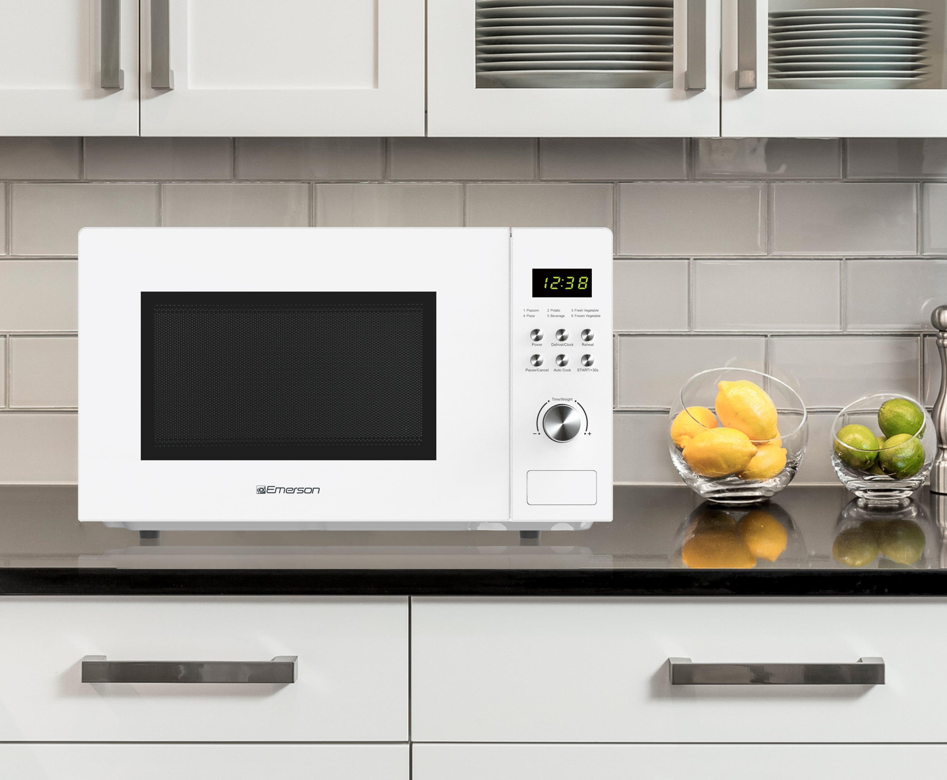Emerson 1.1 Cu Ft, 1000W White Countertop Microwave Oven, MW1101W