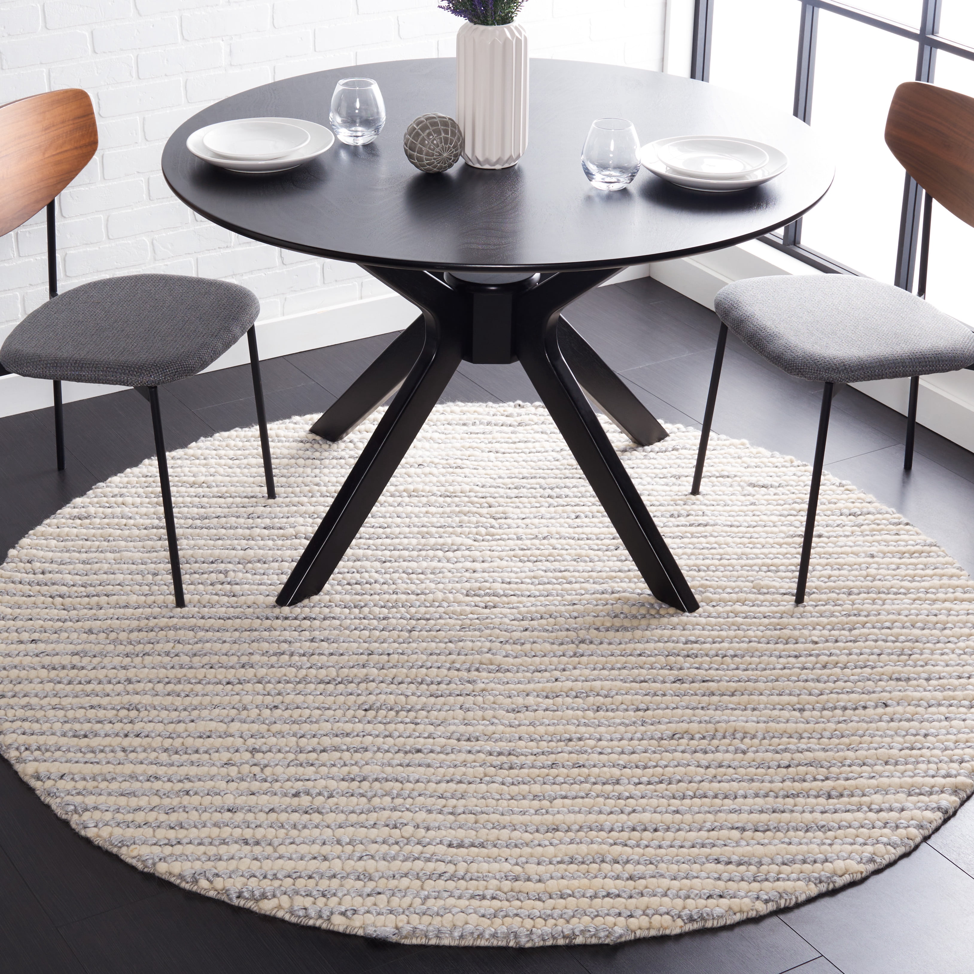 SAFAVIEH Natura Fredrick Striped Area Rug, Ivory/Grey, 8' x 8' Round