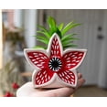 thumbnail image 4 of Minimoleta de cerámica plateada Buffalo Stranger Things Demogorgon, 4 of 8