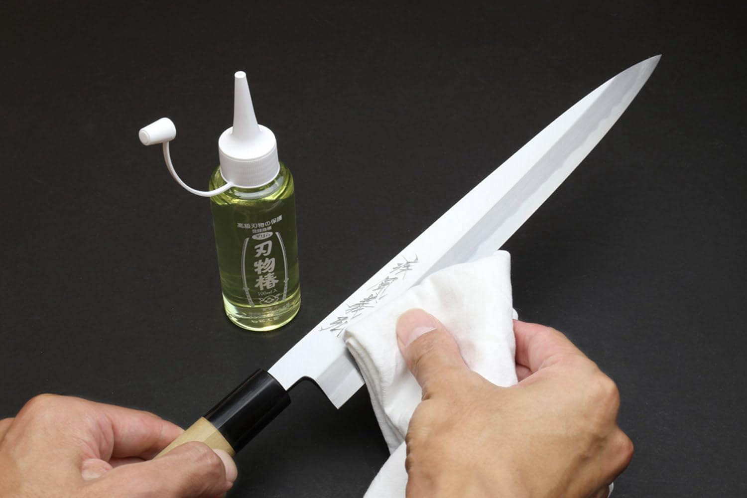 Pure Tsubaki Japanese Knife Maintenance Oil 3.4 oz & Large Sabitori Rust Erasers Set - Made in Japan
