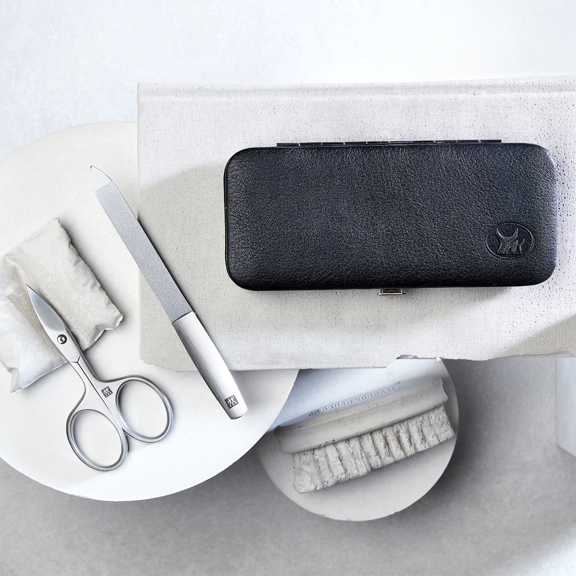 ZWILLING Manicure Set (5 piece, genuine leather case, metal frame, with nail scissors and cuticle scissors), Premium, Black