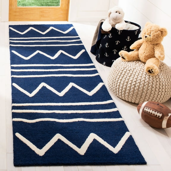 SAFAVIEH Kids Zigzag Striped Wool Runner Rug, Navy/Ivory, 2'6" x 8'