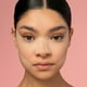 thumbnail image 4 of Polvo Traslucido Corrector Unifica El Tono De Piel Pink Up beige, 4 of 5