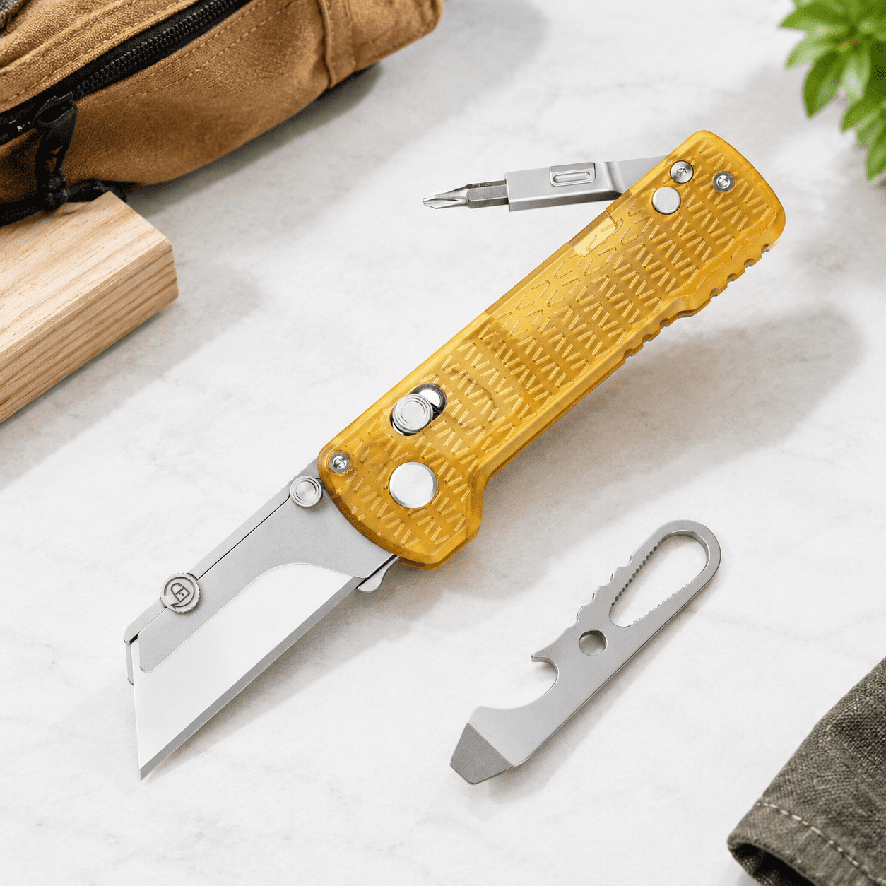 Pei U1 Pro Folding Multitool Utility with Magnetic Bit Driver