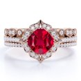 thumbnail image 1 of JeenMata Anillo de Trío de Rubíes Simulados Vintage de Talla Cojín de 2,25 Quilates Engastado en Oro Rosa de 18 K sobre Plata, 1 of 6