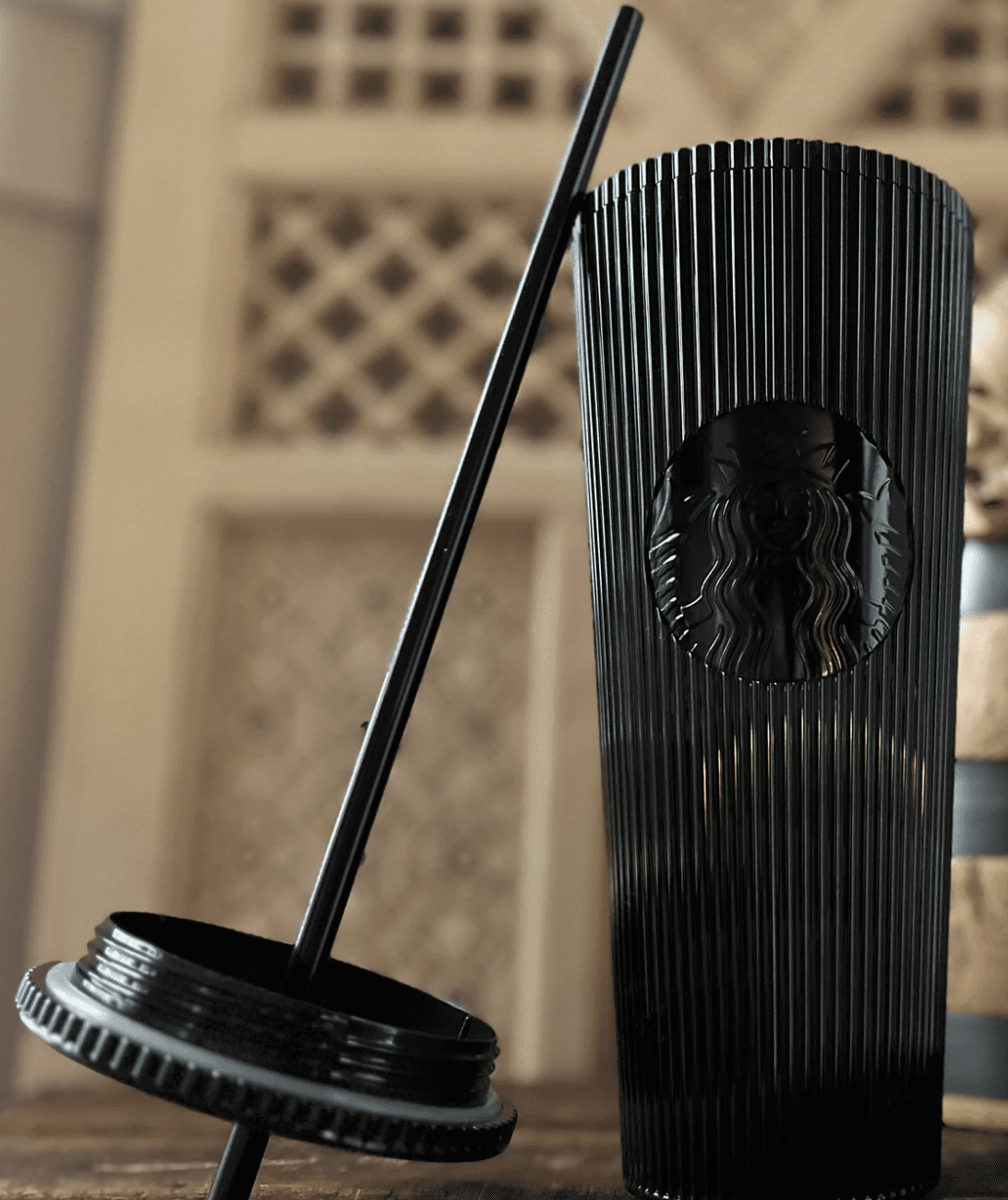 Starbucks 2024 Limited Winter Edition, Metallic Black