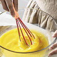 thumbnail image 3 of Juego de mini utensilios de cocina de 2 piezas: utensilios de cocina de silicona con mangos de madera, 3 of 5