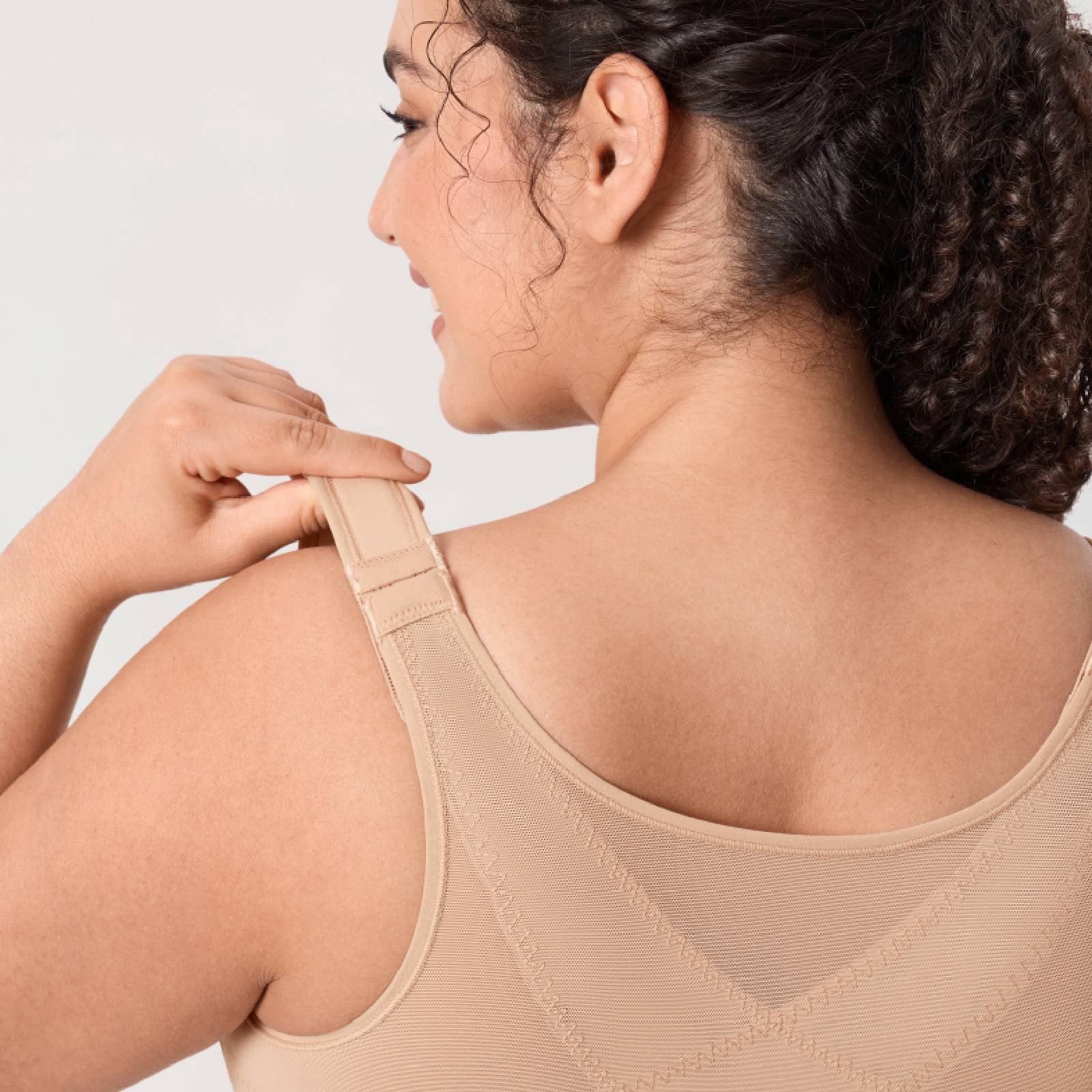DELIMIRA Women's Posture Bra Front Closure Lightly Padded Plus Size Wireless Full Coverage Bras