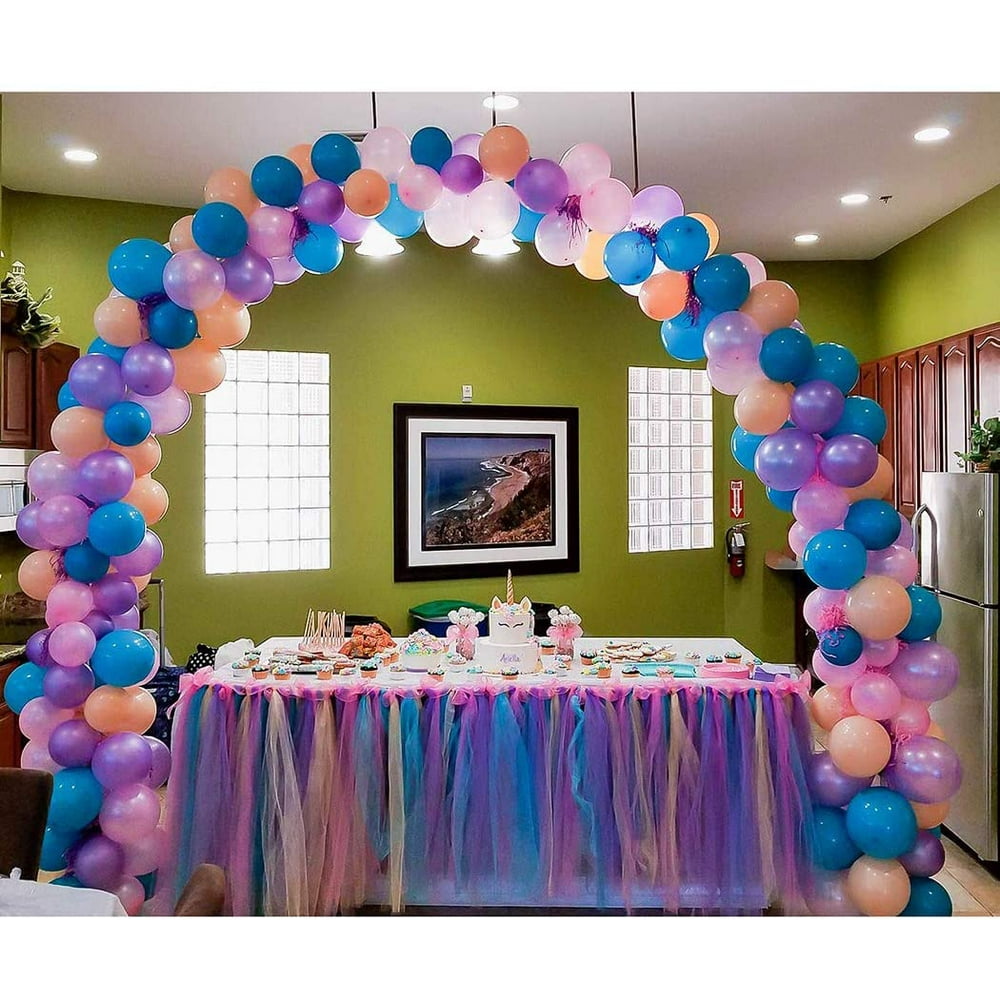 Balloon Arch At Barktober Fest 366