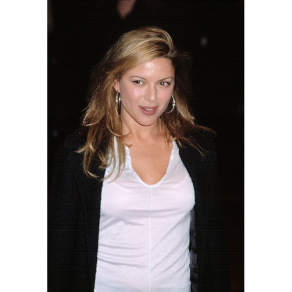 Kari Wuhrer At The Someone Like You Premiere, Nyc, 3282001, By Cj Contino. Celebrity (8 x 10)