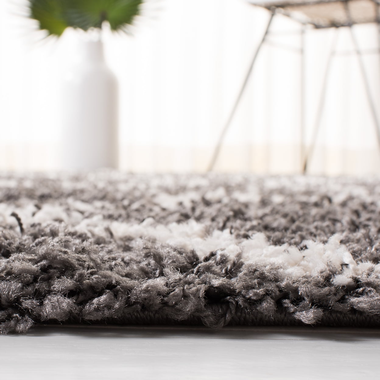 SAFAVIEH Dallas Shag SGDS257A Dark Grey/Ivory Rug