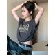 thumbnail image 5 of Camisetas con letras para mujer, asimétricas, lisas, estilo europeo, retro, de verano, recortadas, cuello redondo, ropa de calle sexy, elegante, de moda, para tiempo libre y chic., 5 of 6