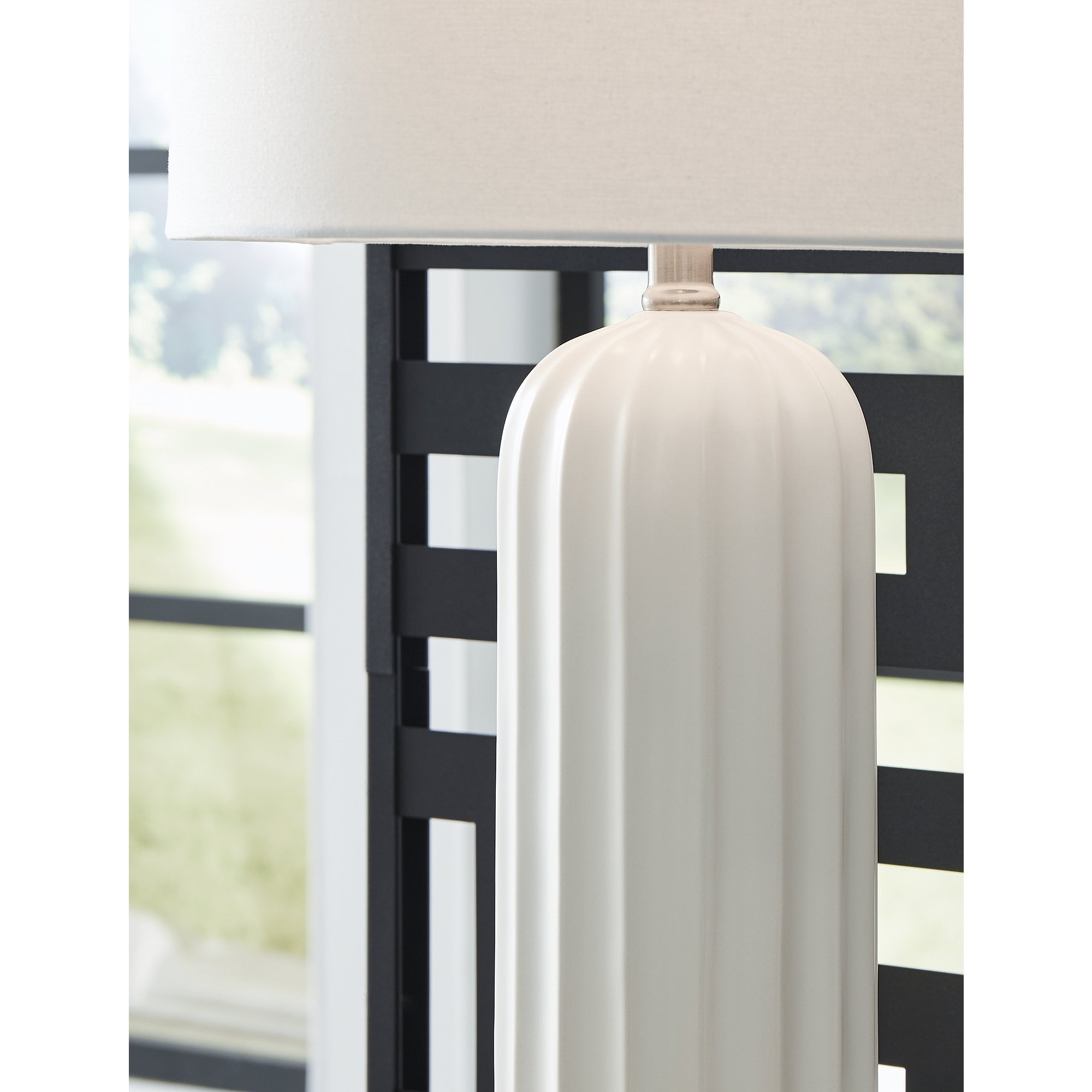 Signature Design by Ashley Contemporary Clarkland Table Lamp (Set of 2)  White