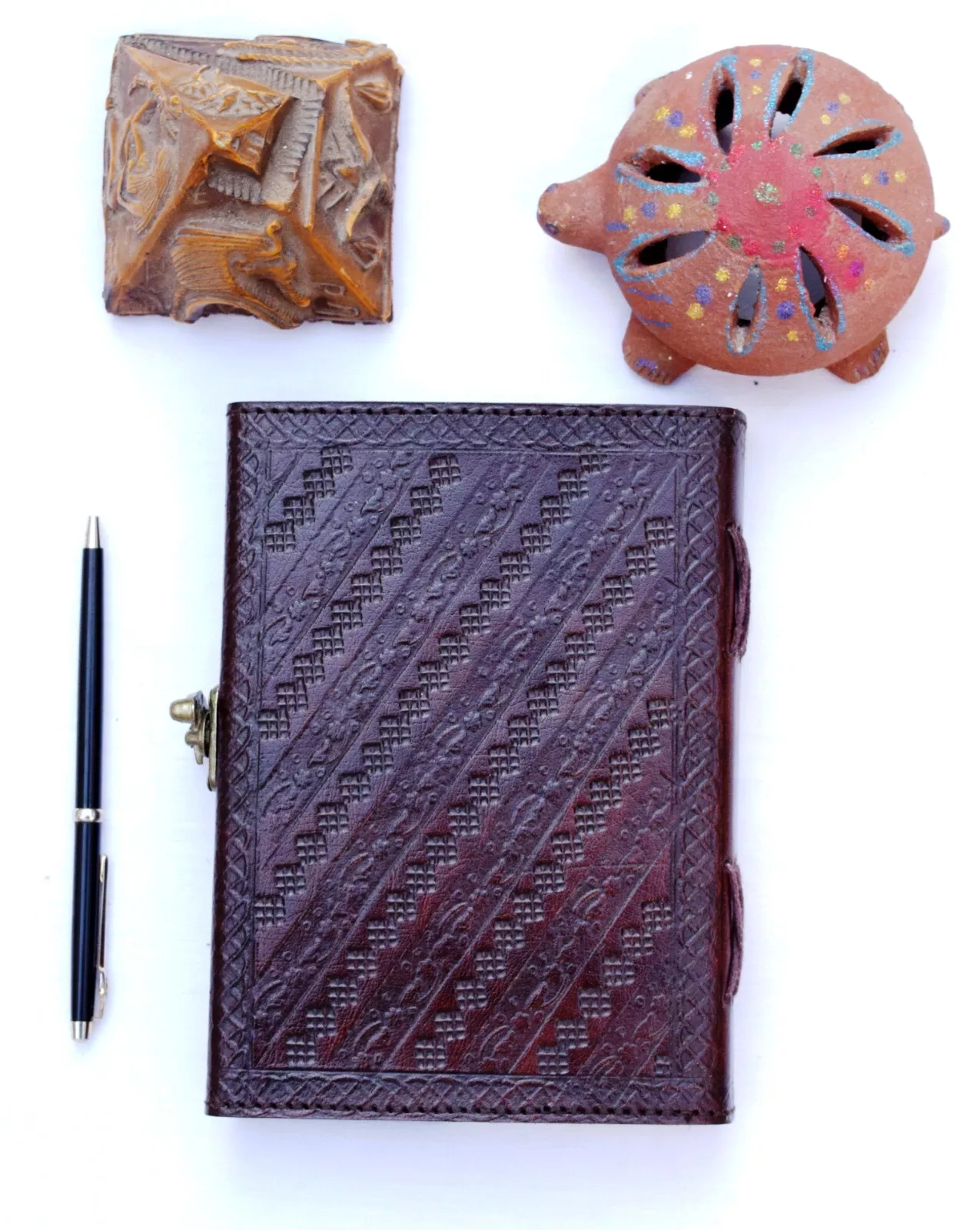 Handcrafted Embossed Design Vintage Leather Bound Journal Celtic Flower Spell Dream Diary Blank Notebook For Men & Women