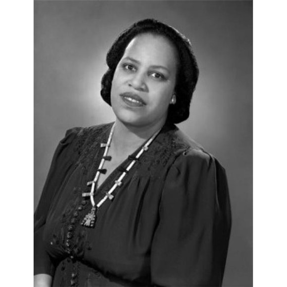 Posterazzi SAL25511287 Studio Portrait of Woman Smiling Poster Print - 18 x 24 in.