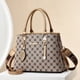 thumbnail image 3 of Bolso de mano de gran capacidad, directo, de moda, combinable, de alta gama, nuevo estilo occidental, bolso de mujer sencillo para mamás con celebridades de Internet, 3 of 4