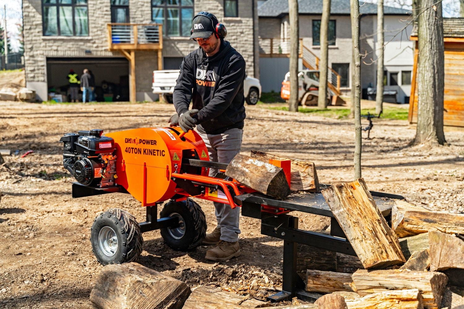 DK2 POWER 40-Ton 7 HP 208 cc Kinetic Log Splitter