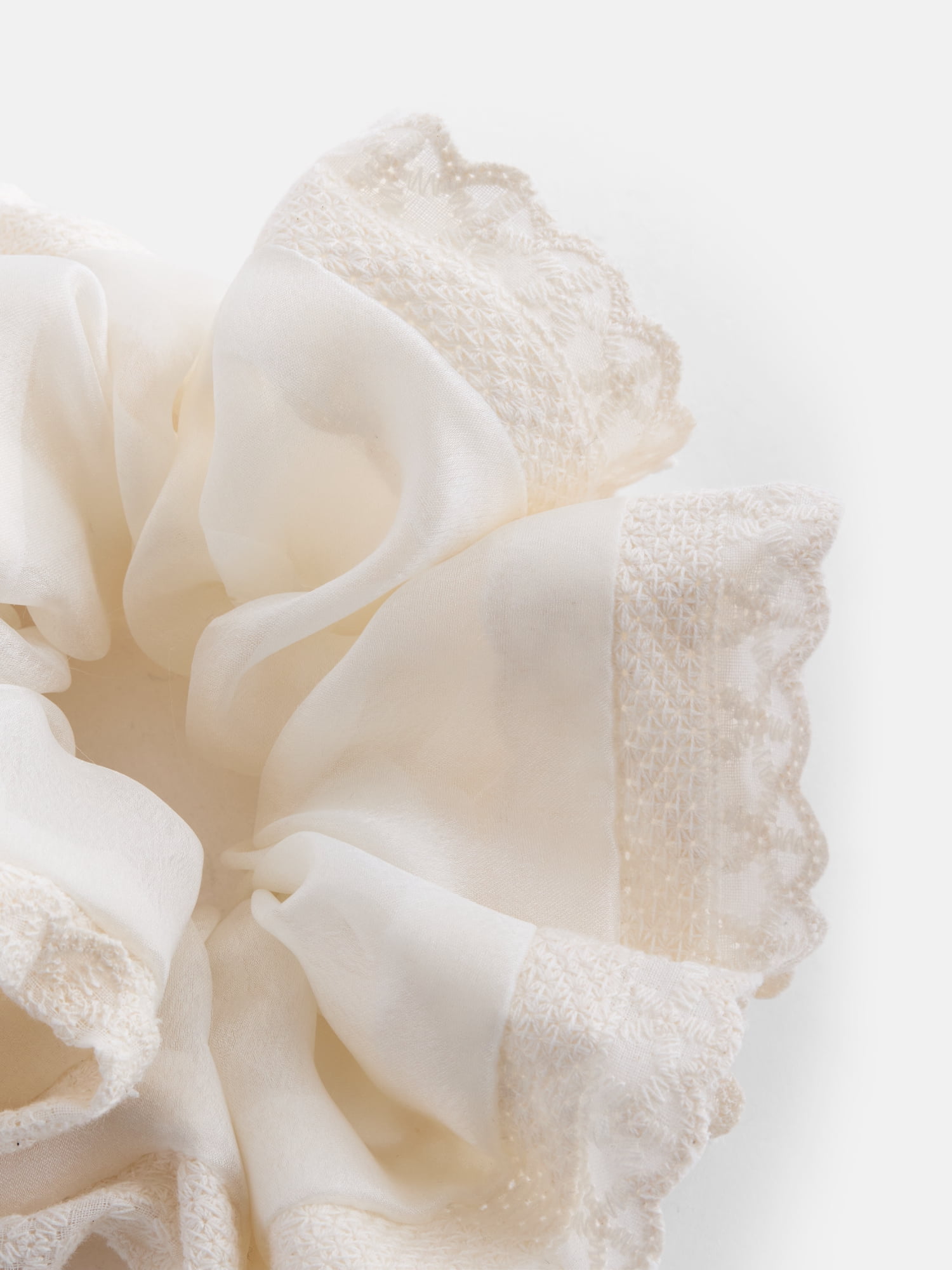 No Boundaries Women's Crochet Scrunchy Hair Tie, Ivory