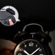 thumbnail image 3 of Reloj despertador de 4 pulgadas con campana doble para personas que duermen mucho, retroiluminación, funciona con pilas, reloj despertador antiguo para dormitorios (negro) ShuxiuWang 9024715137890, 3 of 5