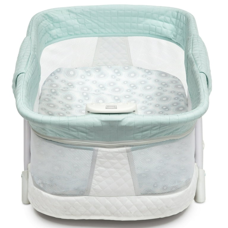 Compact clearance travel bassinet