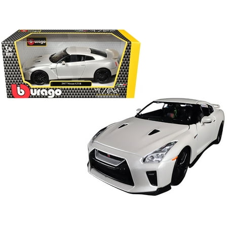 2017 Nissan GT-R R35 White 1/24 Diecast Model Car by BBurago