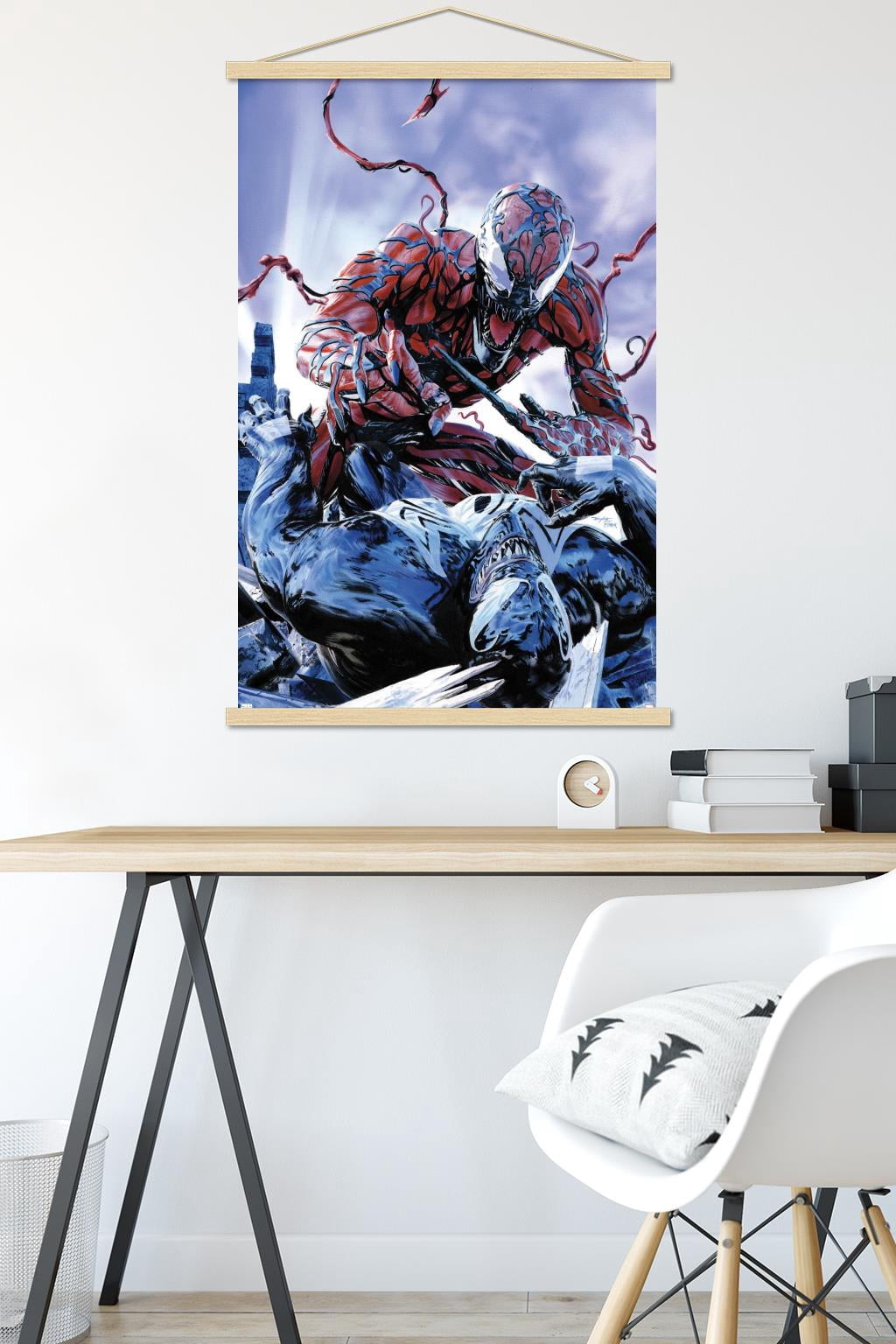 Marvel Comics - Carnage - Battle with Venom Wall Poster with Wooden Magnetic Frame, 22.375" x 34"