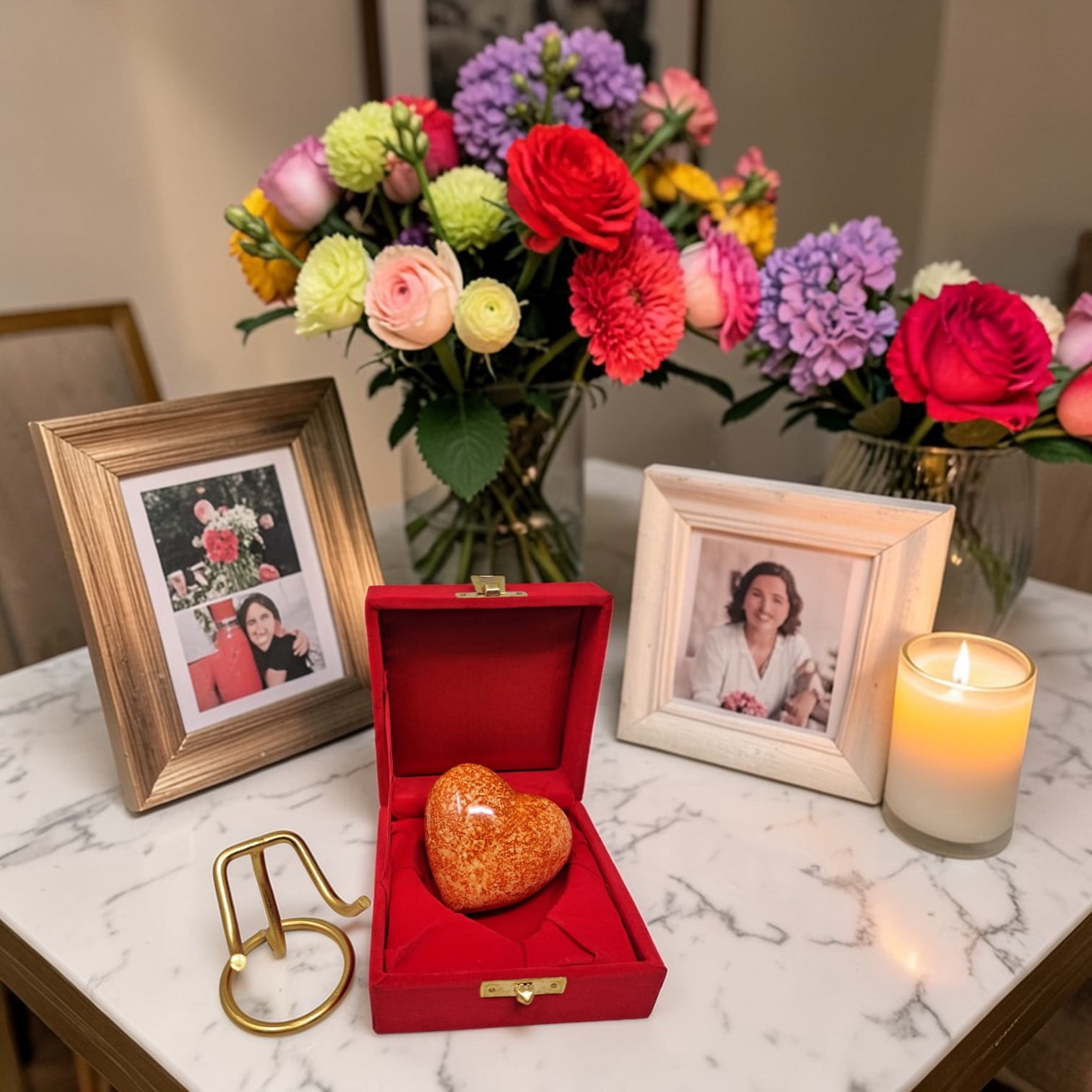 SMIURNS Custom Engraved Heart-Shaped Orange Speckled Memorial Urn Keepsake Cremation Urn for Human or Pet Ashes - Includes Gold Display Stand and Red Velvet Gift Box