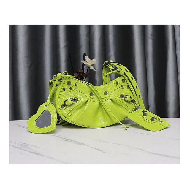 Bolsos con remaches Cagole, bolso para dientes tres en uno de Sweet Cool Spice, bolso para debajo del brazo plisado de cuero genuino