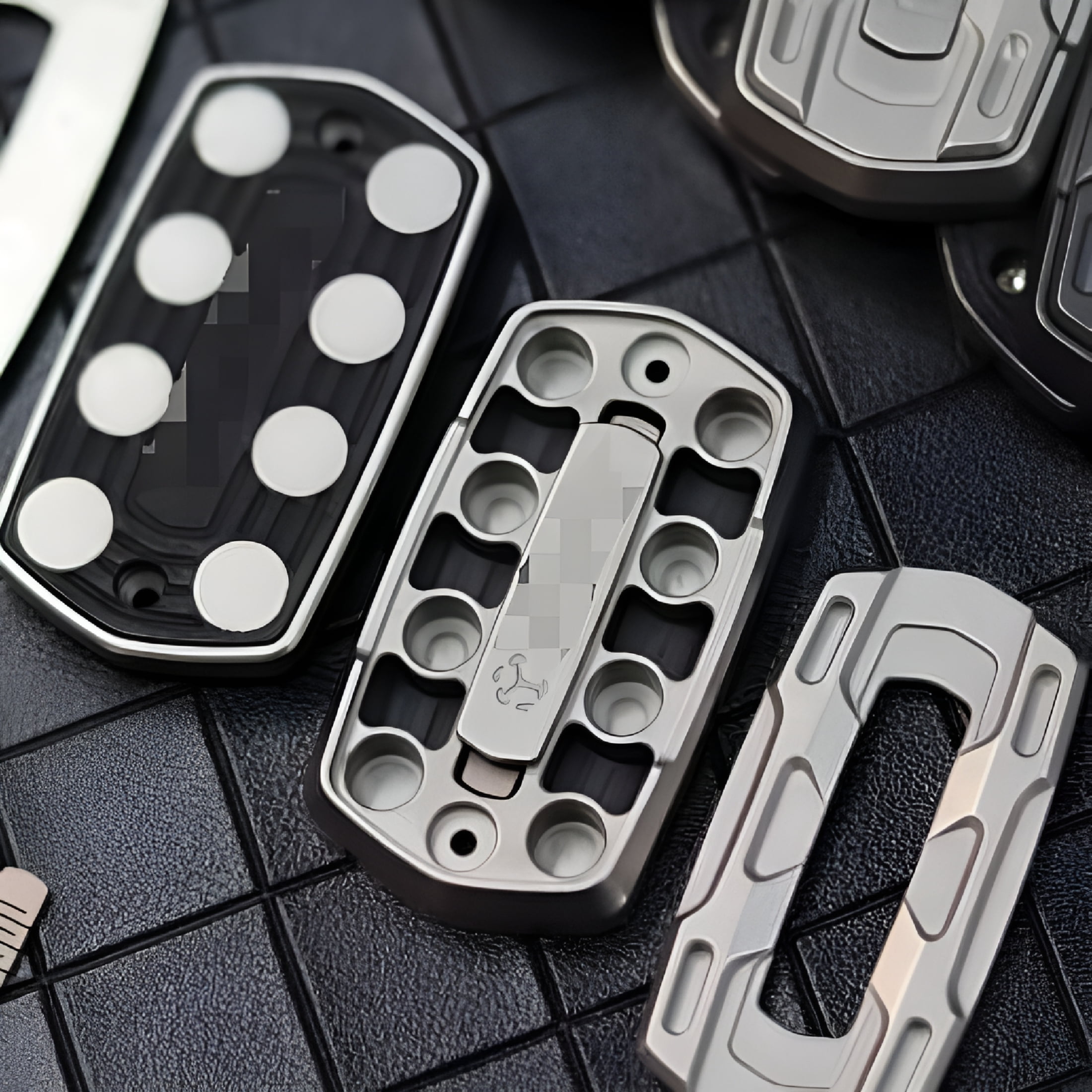 CYFW Fidget Toys Adults - Sound & Silent Handheld Cool Fidget Slider - Metal Sensory Toys for Adults Stress Relief, Focused, Anxiety, Time Passing - Travel, Classroom, Office, Car, Home (Black)