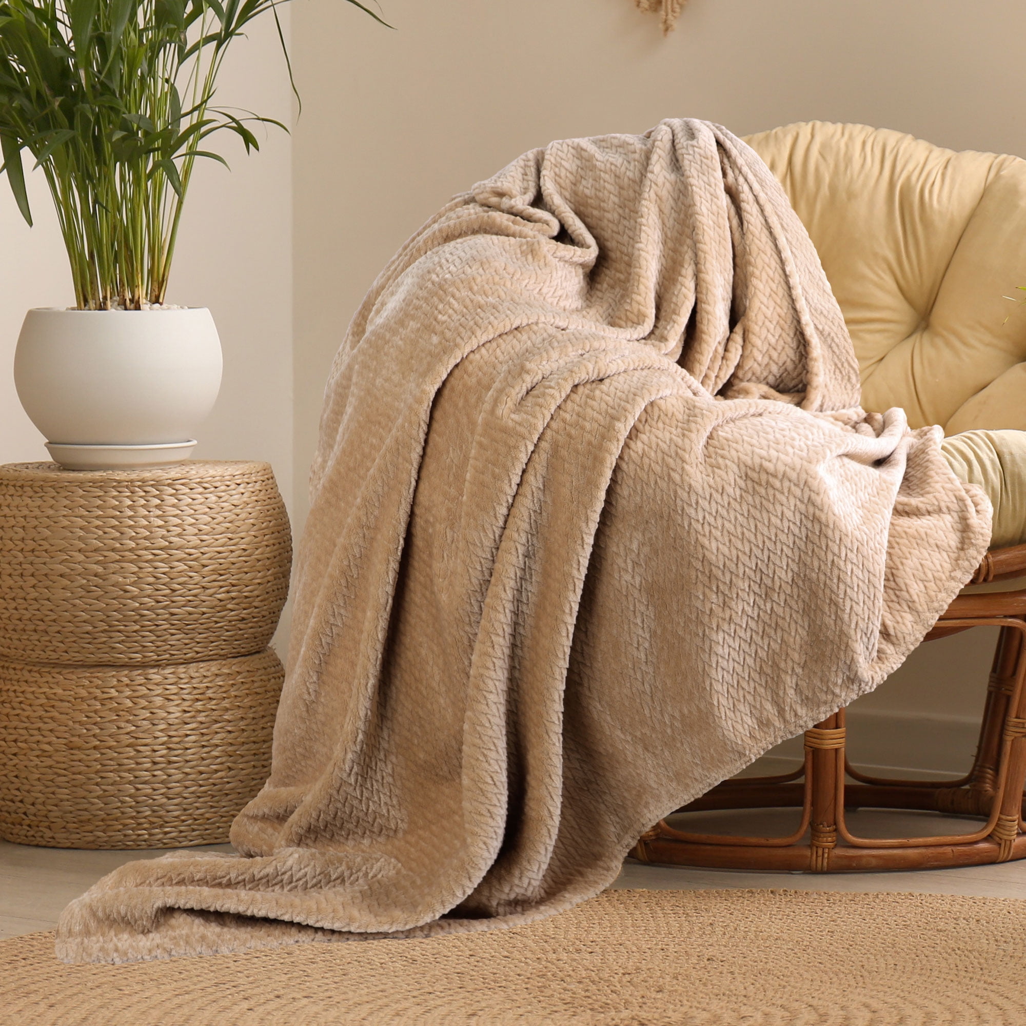 Unique Bargains 280GSM Flannel Fleece Throw Bed Blanket, 50" x 59", Taupe