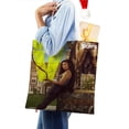 thumbnail image 4 of Gen V Bolso de tela con estampado de lienzo para mujer, bolsa de compras reutilizable y estética, con cremallera interior, regalo para mujer,40*40cm., 4 of 6