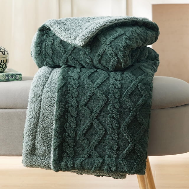Manta Bedsure Sherpa de forro polar, tamaño doble, color verde oscuro