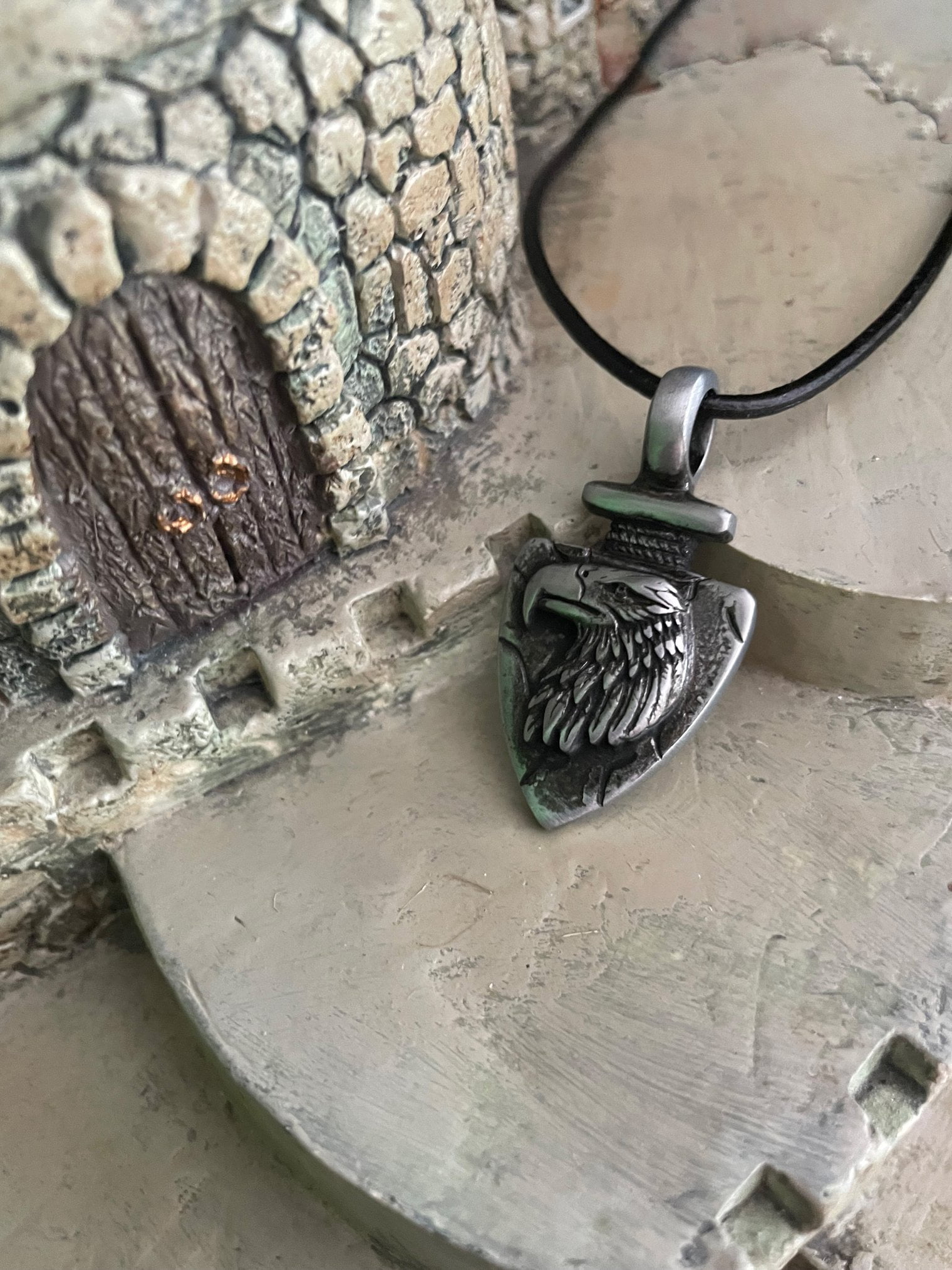 Jewelry Trends Pewter Men's Eagle Arrowhead Shaped Pendant with 18 Inch Black Leather Cord Necklace