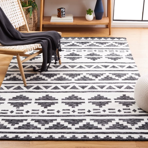 Safavieh Kilim Phoebe Geometric Polyester Area Rug, Black/Ivory, 5' x 8'