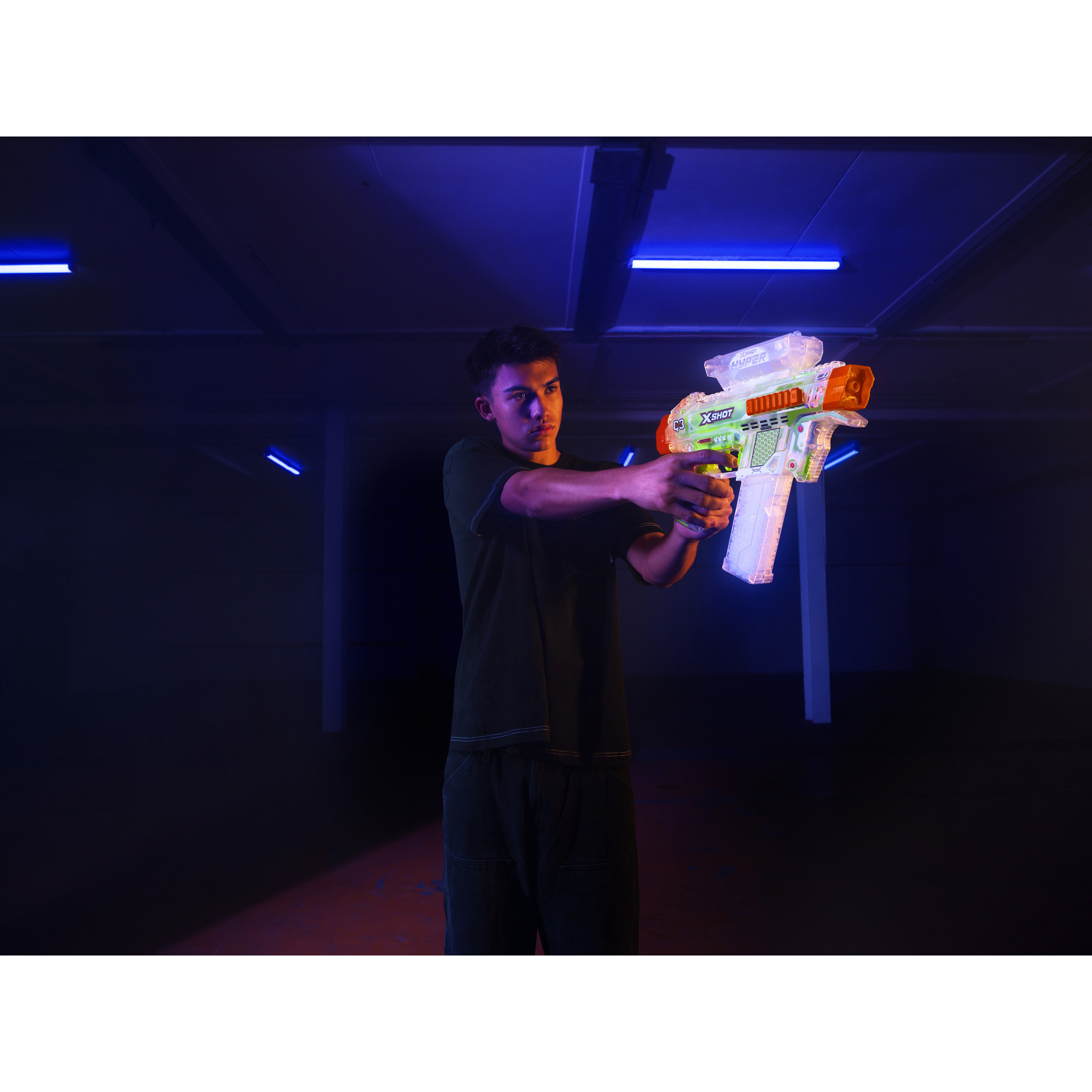 XSHOT Hyper Gel Glow in the Dark NightStrike (5000 Gel Pellets) Motorized Outdoor Blaster by ZURU for Ages 14+