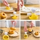 thumbnail image 4 of Molde de plástico para rosquillas con pinza para repostería, 8,5 x 8 x 4 cm, 4 of 5