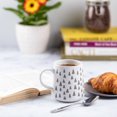 thumbnail image 4 of Mug Thym & Table en grès, 16 fl oz, Triangles blancs, 4 of 4