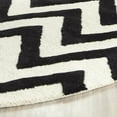 thumbnail image 2 of Safavieh Cambridge Kaitlyn Zig Zag Stripes Area Rug, 2 of 3