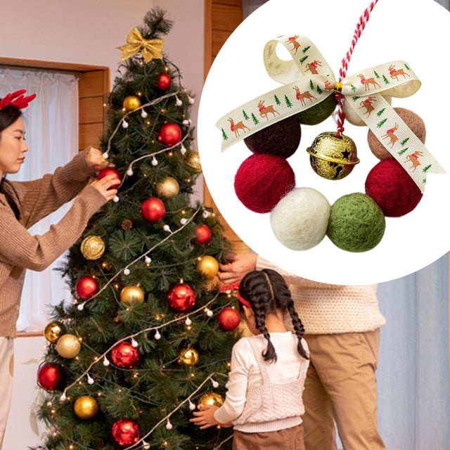 Adorno colgante de corona de de Navidad, regalo artesanal, corona de bolas de fieltro, decoración navideña, decoración de de Navidad para