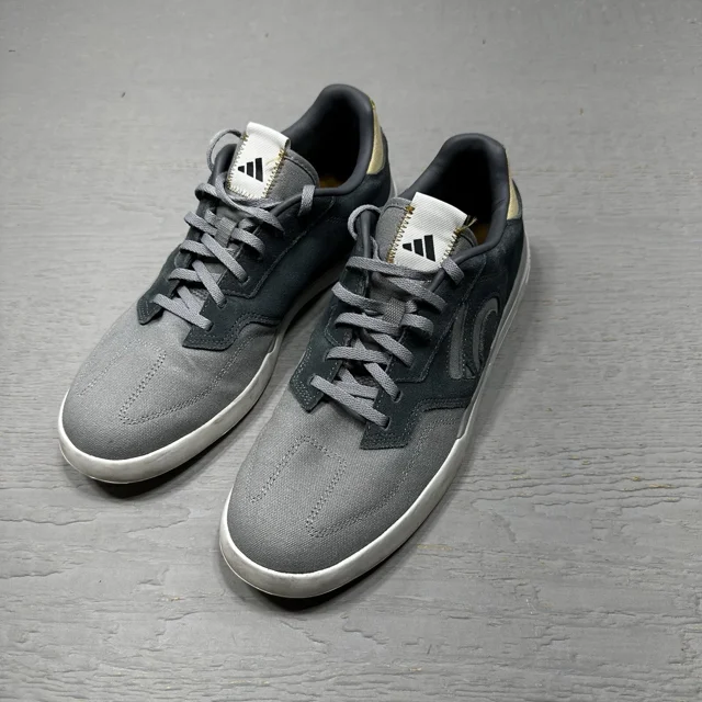 Adi - das Stealth Shoes Mens US 10 Gray Canvas Sneakers Athletic Casual Lace