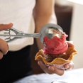thumbnail image 4 of Juego de cucharas para helado de galleta - Pequeña/1 cucharada. Mediana/2 Cucharada. Grande/3 oso de fresa  Electrónica, 4 of 4