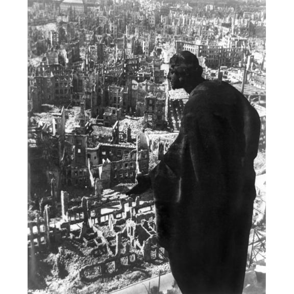 Statue Overlooking Dresden History (18 x 24)