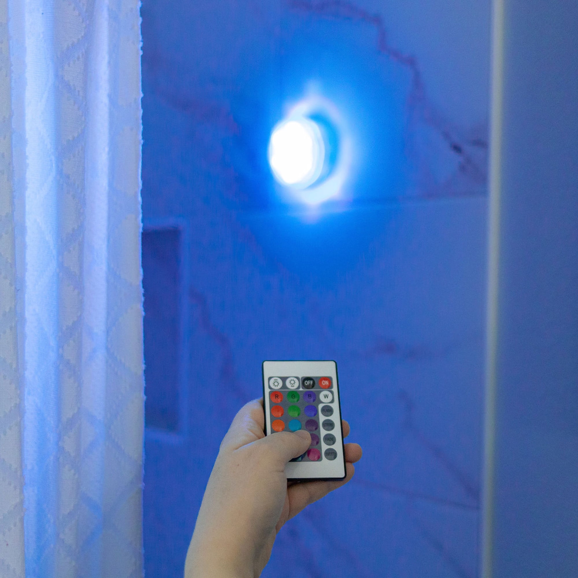 EverBrite 50-Lumen LED Color Changing Waterproof Puck Light with Remote and Batteries, 7501