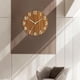 thumbnail image 1 of Reloj de pared luminoso moderno Diseño de madera Reloj analógico Decorativo Sin vidrio Función luminosa grande Números y manecillas 12 '' para sala de Fernando Reloj de pared, 1 of 8