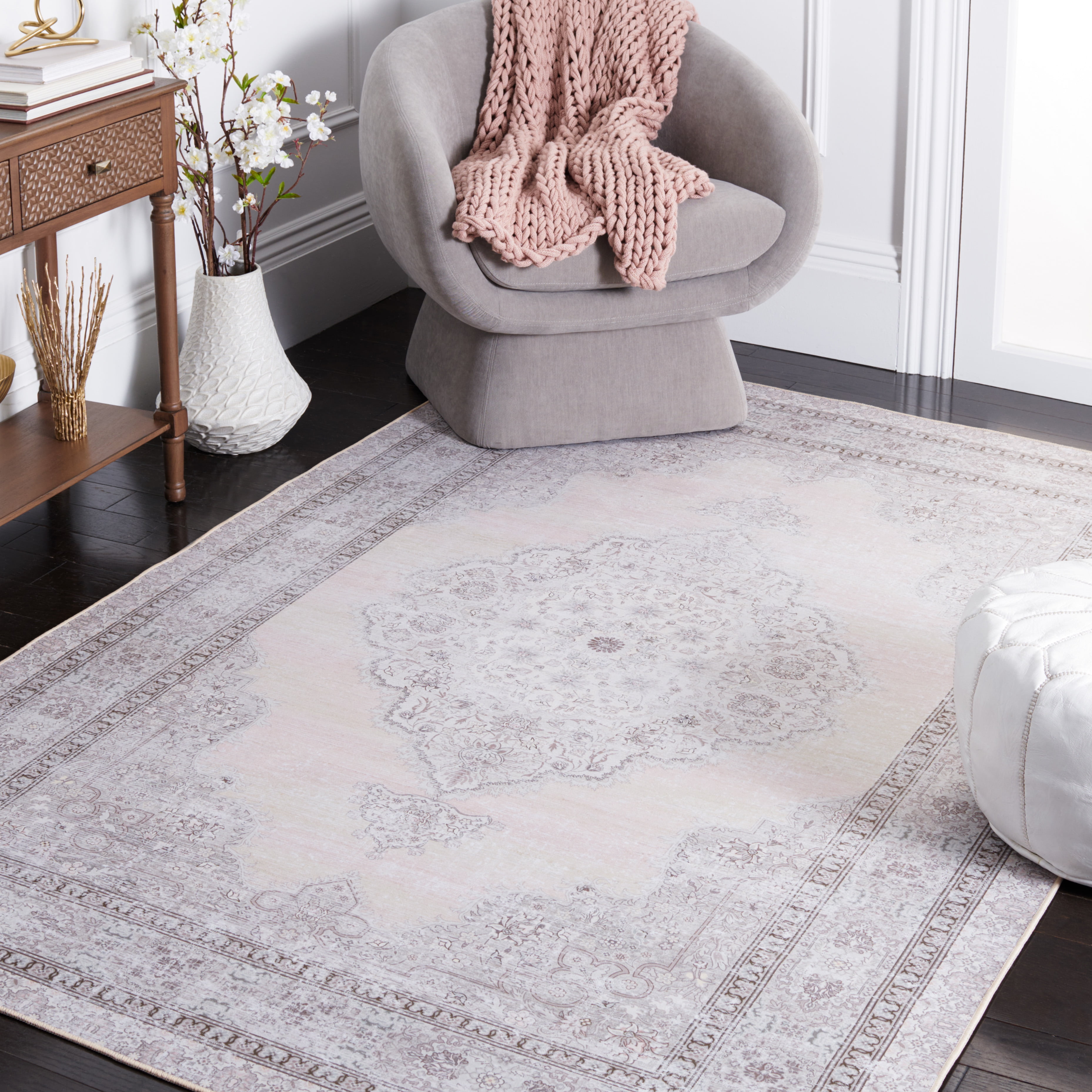 SAFAVIEH Tucson Toby Traditional Machine Washable Area Rug, 4' x 6', Beige/Light Green