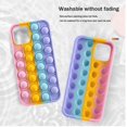 thumbnail image 2 of Funda protectora de silicona para iPhone 13 Oso de Fresa Bubble, 2 of 5