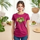 thumbnail image 3 of Playera Blusa De KIWI – Estilo Tropical que Te Llena de Vida Ropa Para Mujer Color Rosa Dorado Talla Grande Marca Emil SaEs, 3 of 4