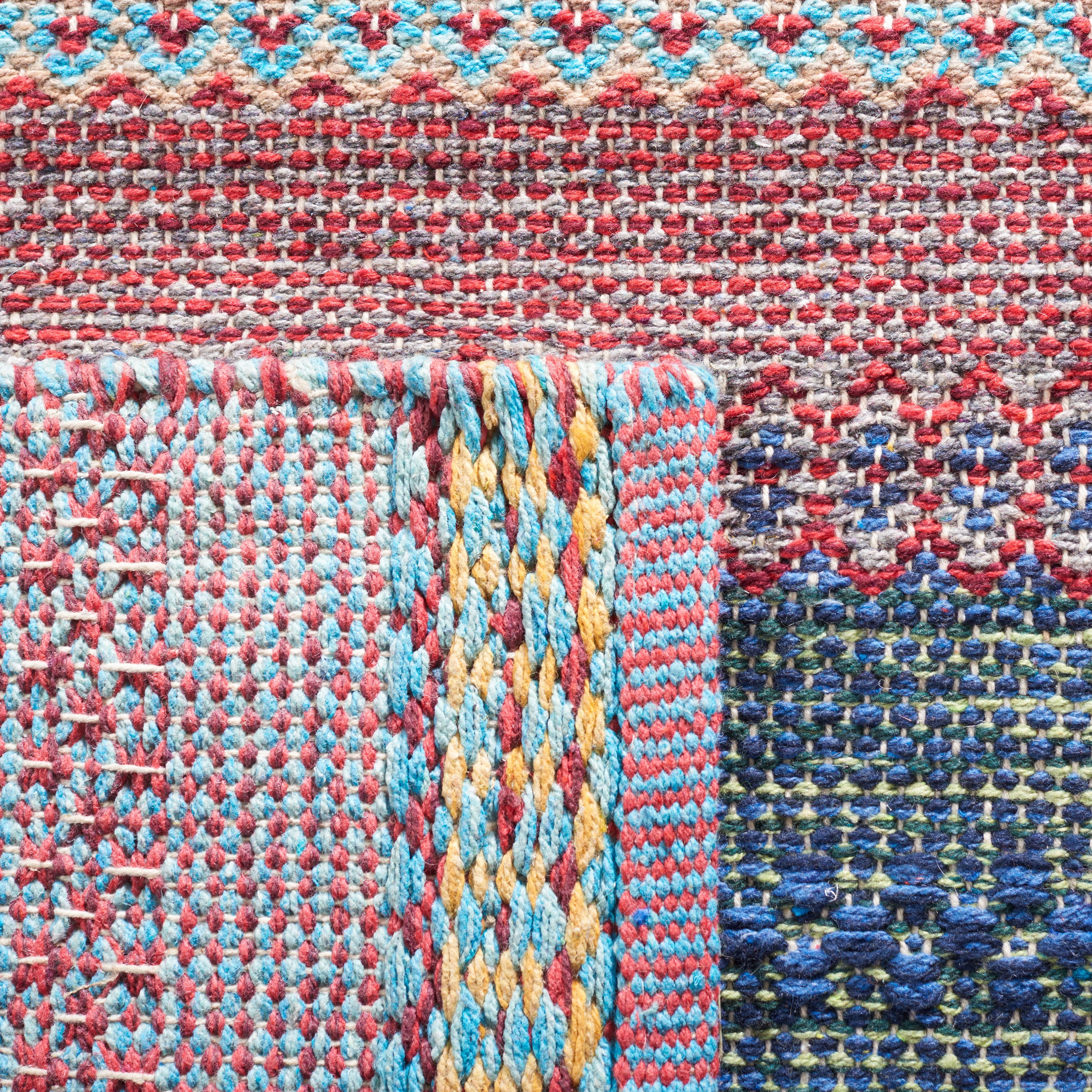 SAFAVIEH Montauk Albine Striped Cotton Area Rug, Red/Blue, 6' x 9'