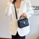 thumbnail image 4 of Bolso bandolera pequeño de lujo 2025, nuevo bolso de mano para mujer, de gran capacidad, moderno, retro, sencillo, bandolera, pequeño bolso cuadrado para mujer, 4 of 5